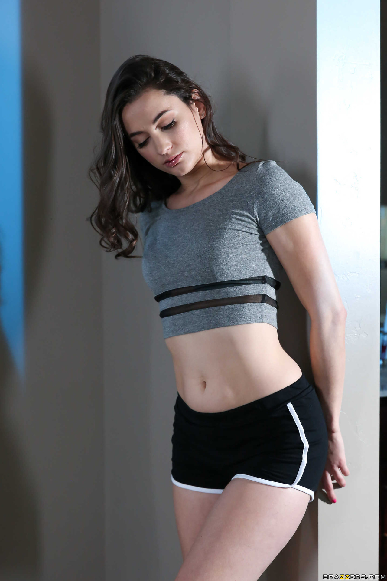 Georgia Jones Spreads Her Pussy 02