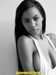 Ebonee Davis 04