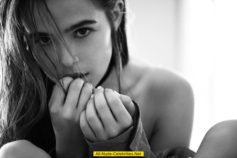 Zoey Deutch Posing 03