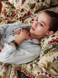 Zoey Deutch Posing 02