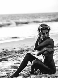 Paige Marie Evans Topless And Fulle Nude 01