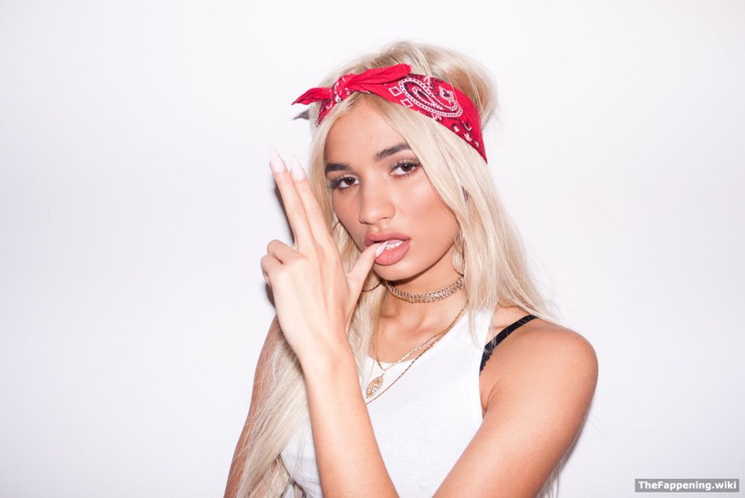 Pia Mia Perez 03