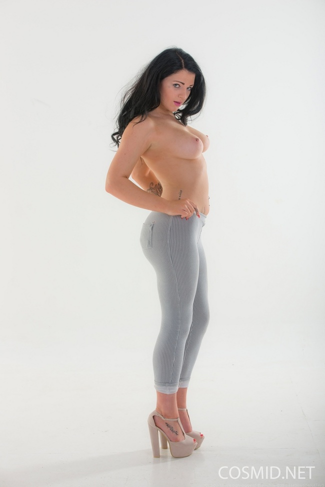 Morgan White Stripping 01