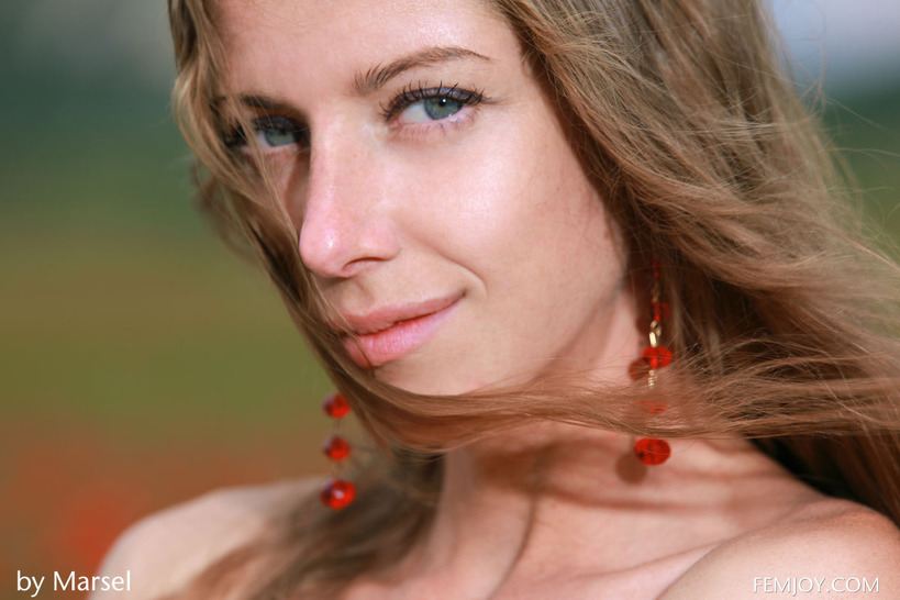 Sofiya With Red Sunshade 08