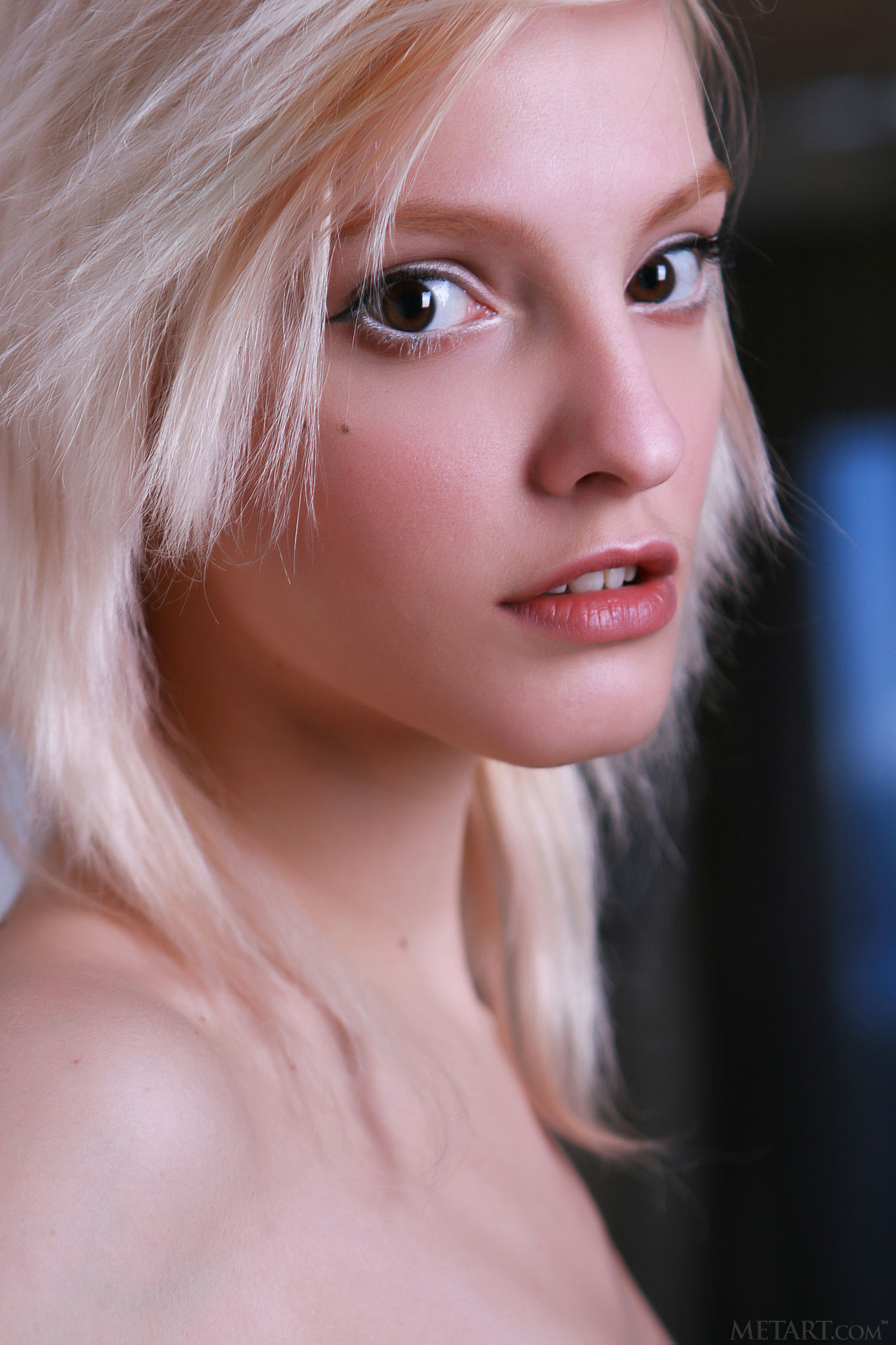 Blonde Stunner Kira W Poses In Tight Strapless Dress 00