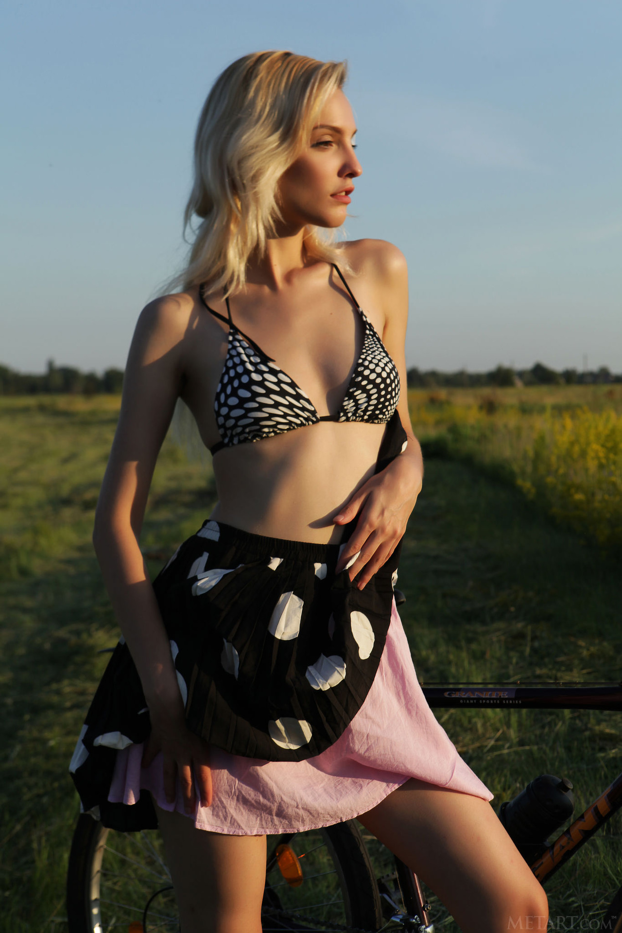 Ukrainian blonde whips off her bra 01