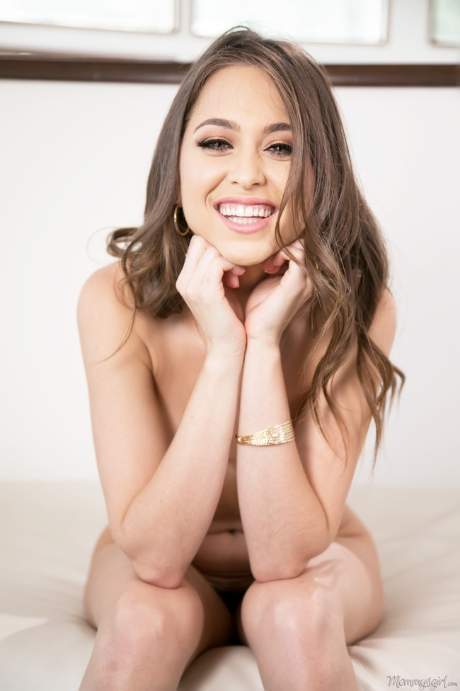 Skinny Riley Reid 18