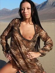 Monique In The Desert 08