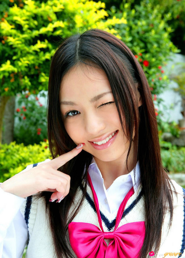 Aino Kishi Asian Schoolgirl 01