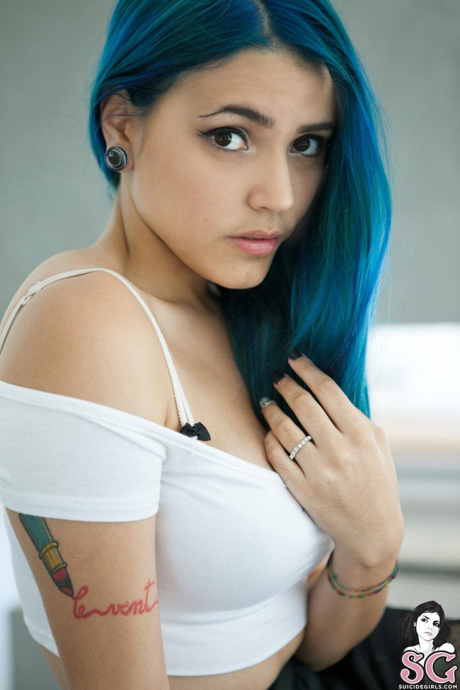 Mendacia Suicide 05