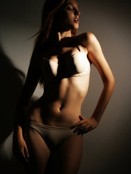 Kira W  Golden 00