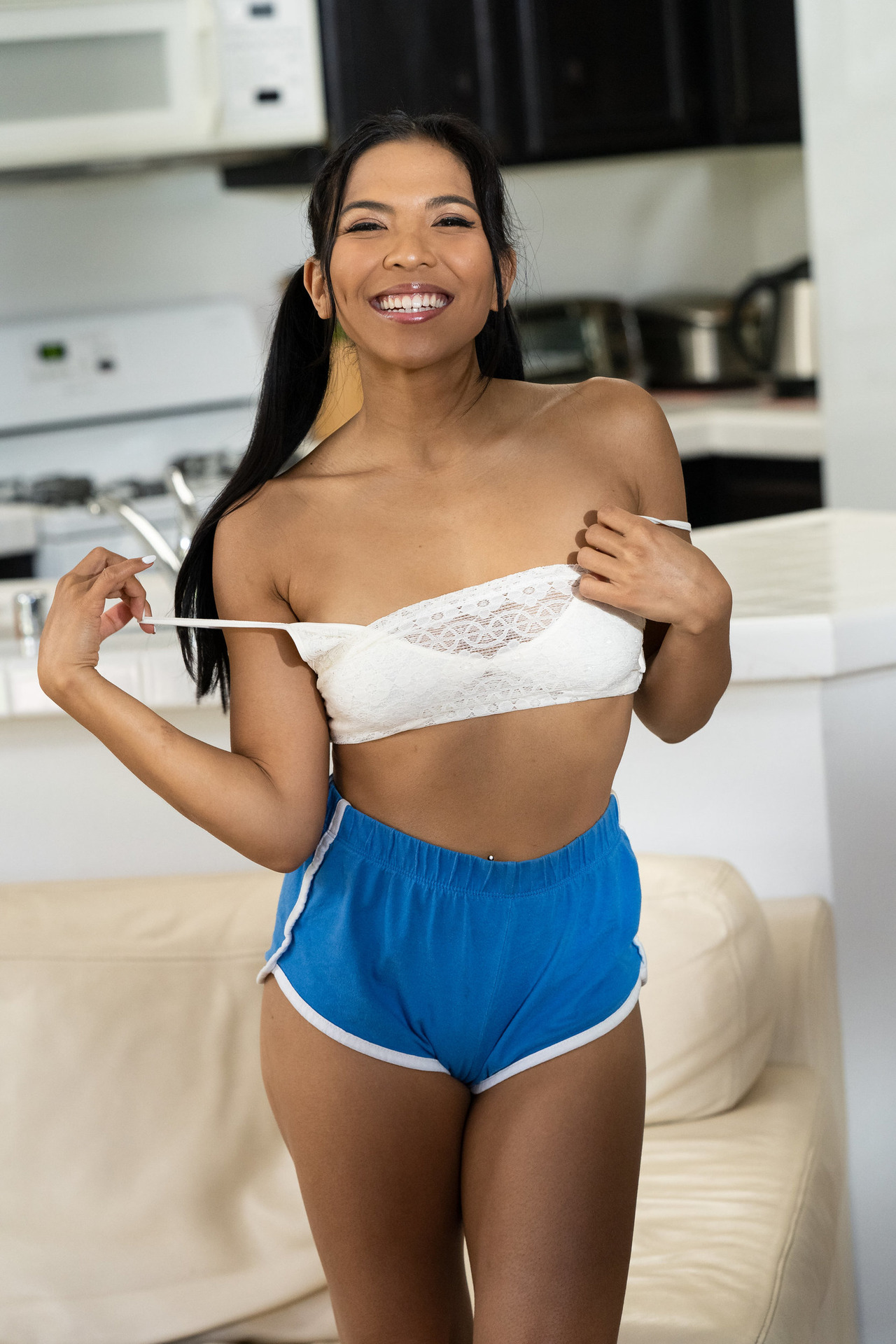 Jada Kai Hot Strip 00