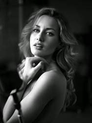 Glamour Babe Martina Ramundo