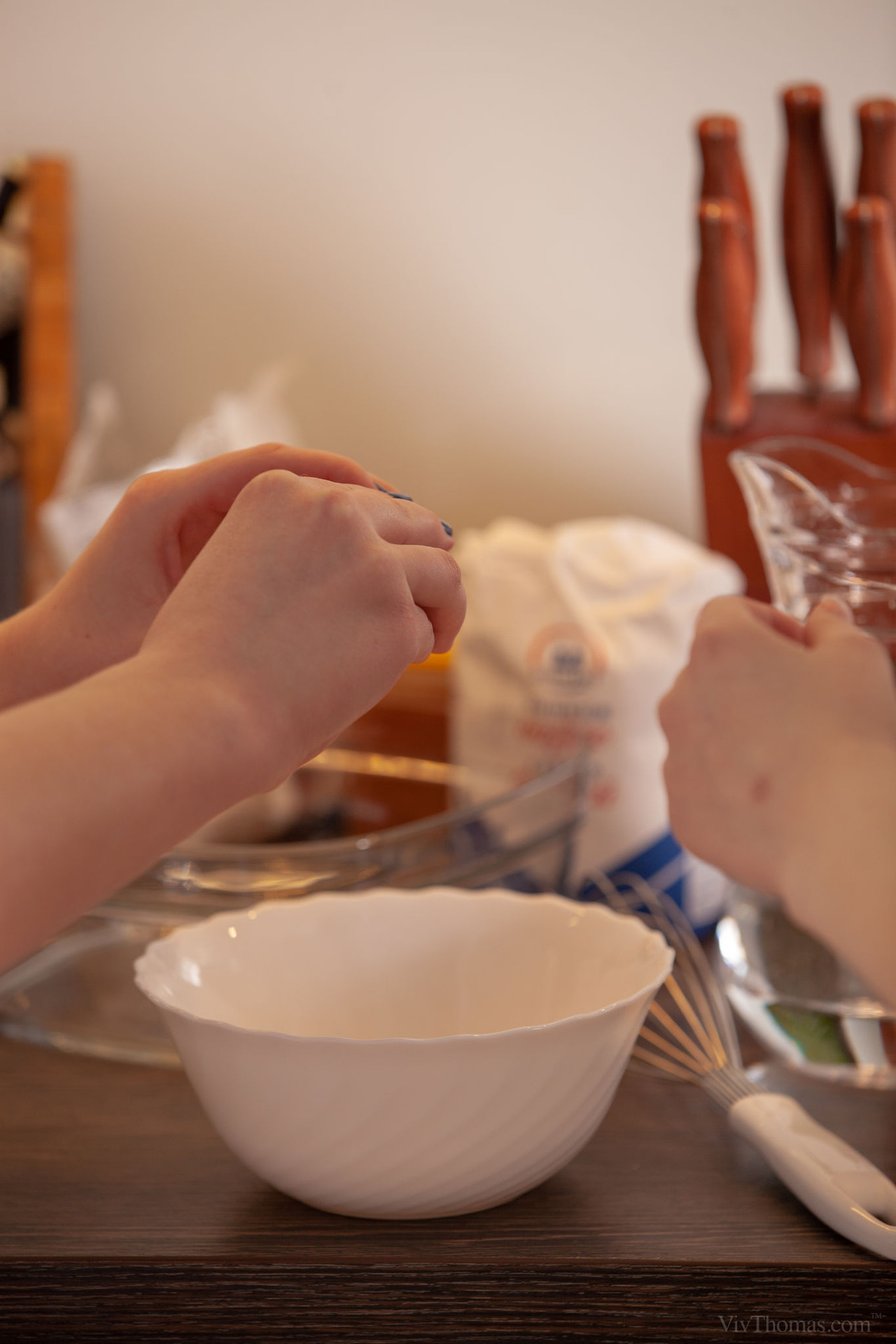 Abandon Their Pancakes To Eat Hot Pussy 00