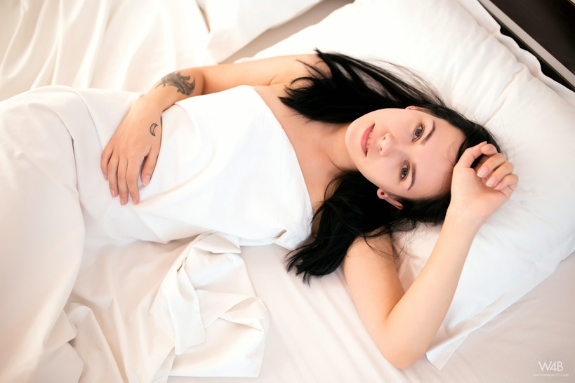 Tattooed Petite Teen Alla Naked Posing On Bed 00