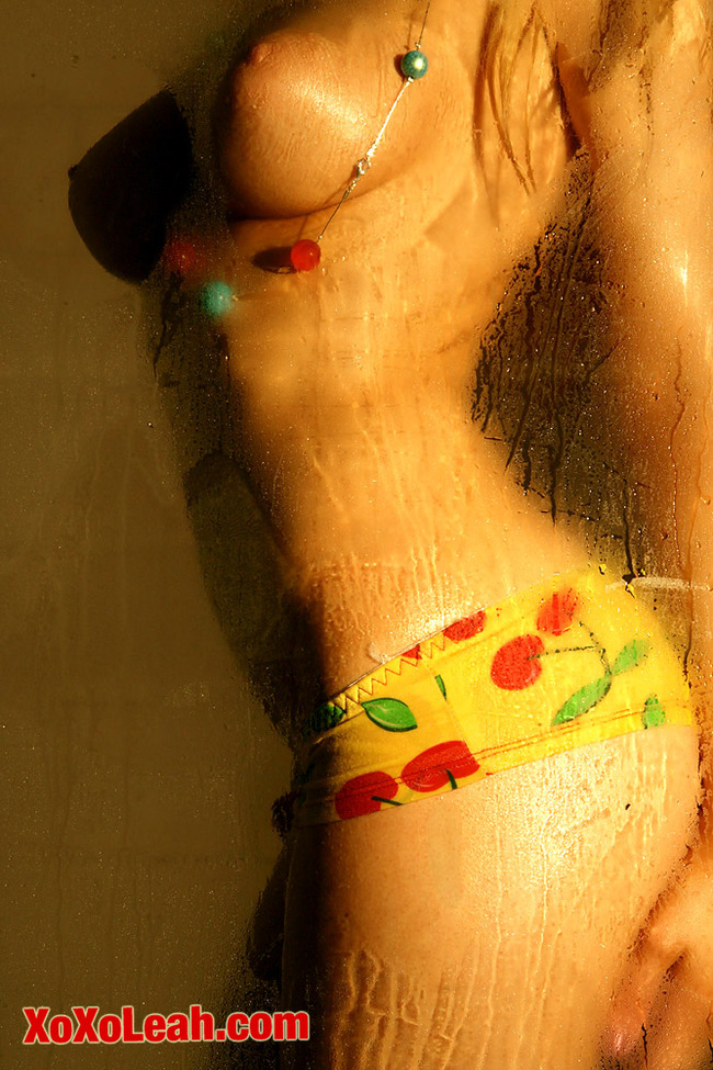 Topless Teen Xoxo Leah In The Shower 07